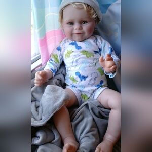 Realistic Doll Reborn Style Toddler Girl Boy Kids Toy therapy Collectable Gender